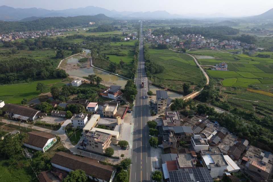 阳陂村党群养老中心，广东韶关 / Studio 10