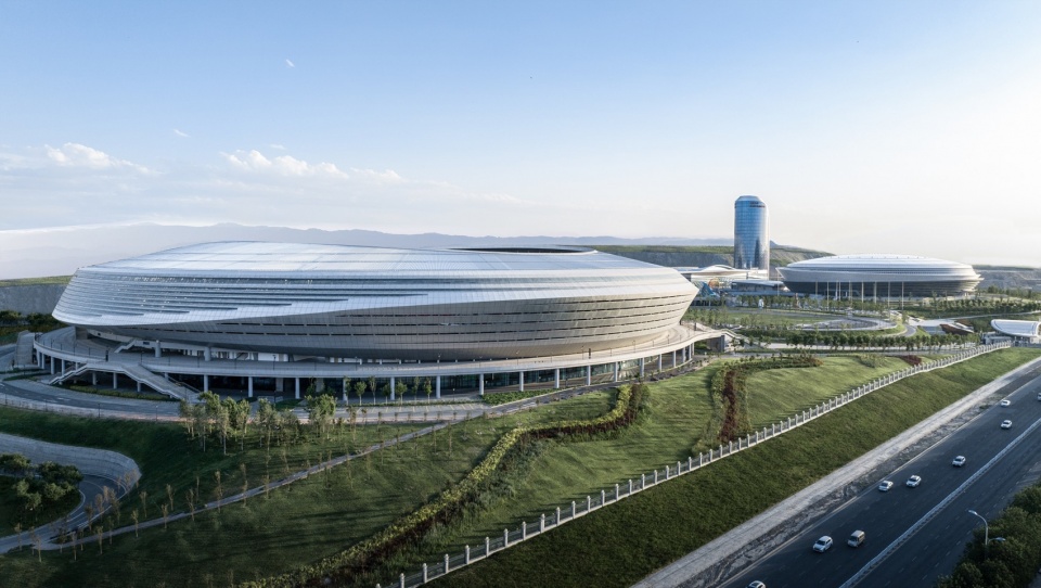 乌鲁木齐奥林匹克体育中心 / 中信建筑设计研究总院有限公司