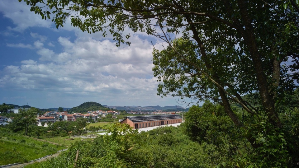 桃里-沼山村村民中心，湖北 / 清华大学建筑设计研究院有限公司素朴工作室