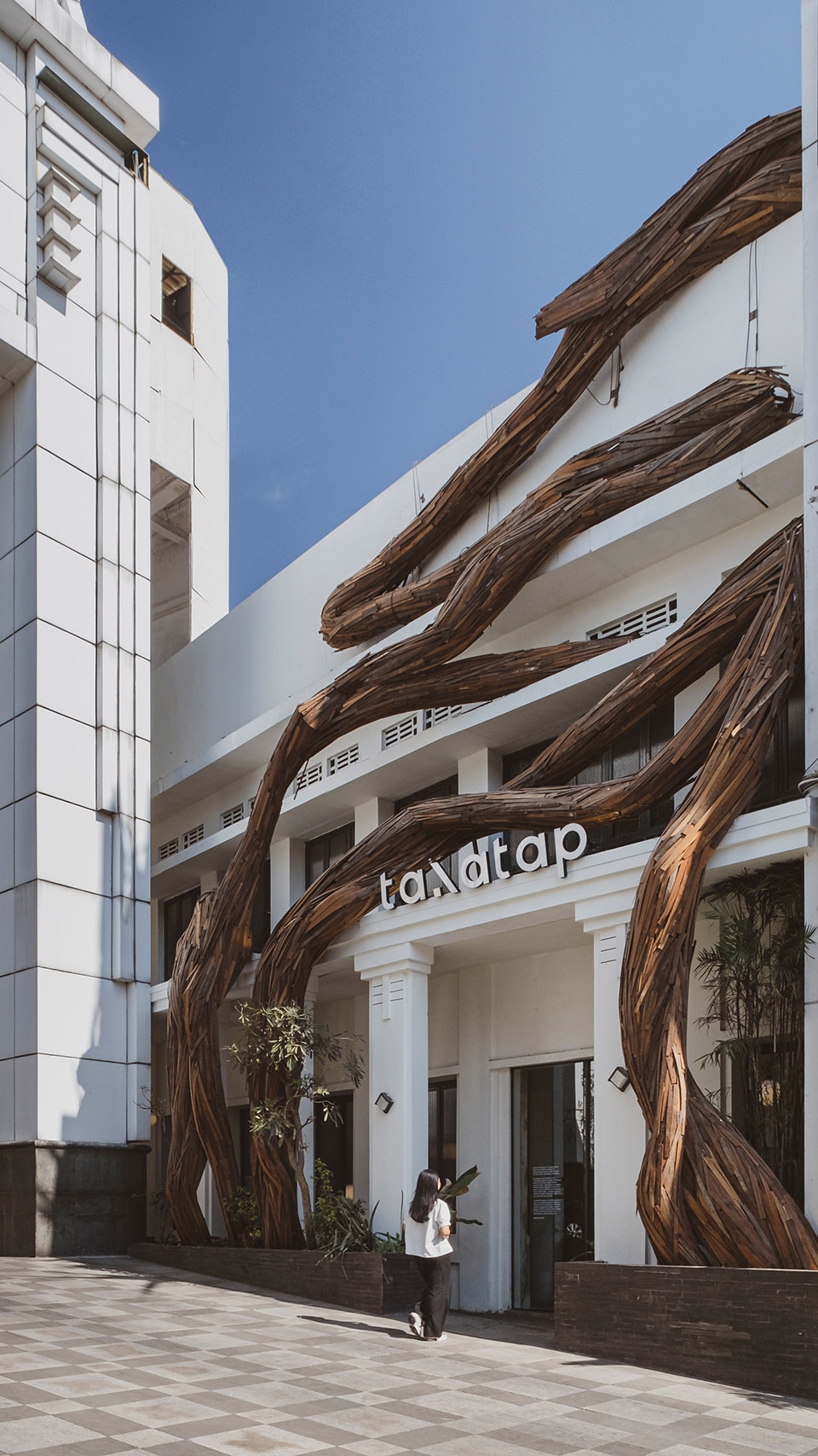 Tanatap遗产花园，印度尼西亚 /  RAD+ar