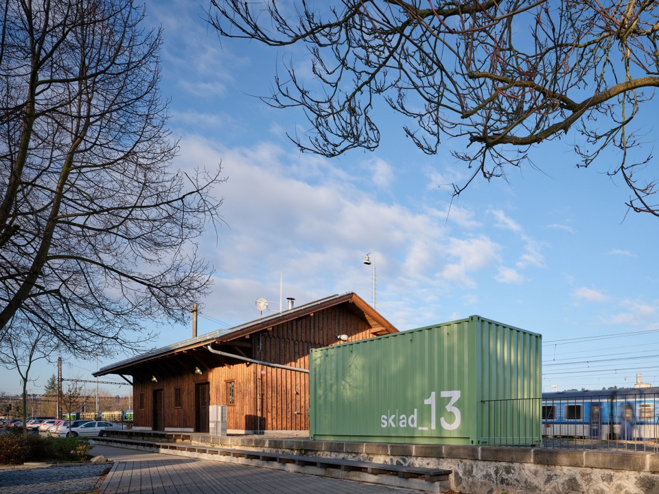 Drevak旧转运站改造，捷克 / Sodomka Sodomková Architekti
