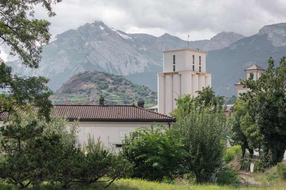锡永旧谷仓改造，瑞士 / mor&architectes