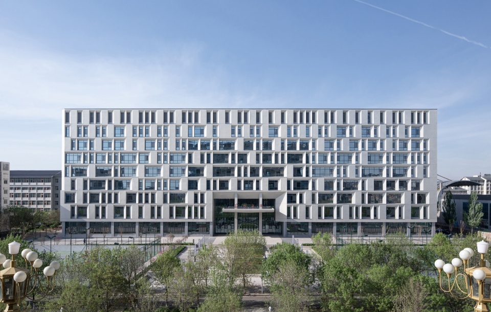 太原师范学院教师教育实训中心 / 华南理工大学建筑设计研究院有限公司 陶郅工作室