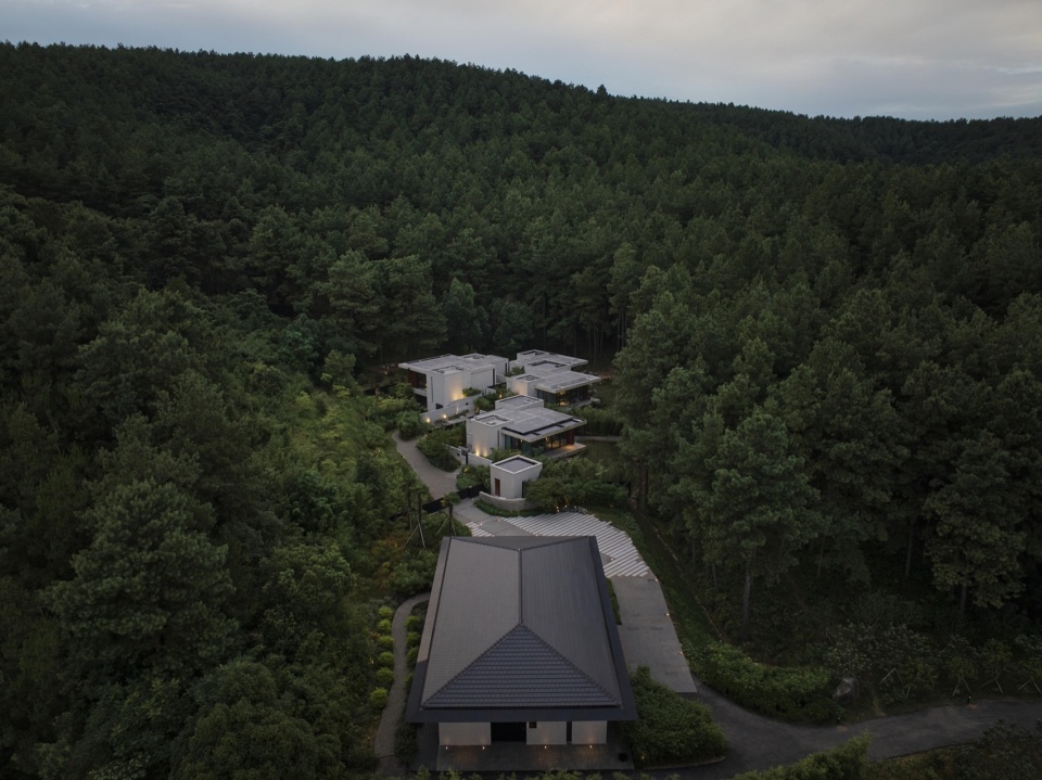 Anadu白阜庄园·松境，湖州 / 八荒设计