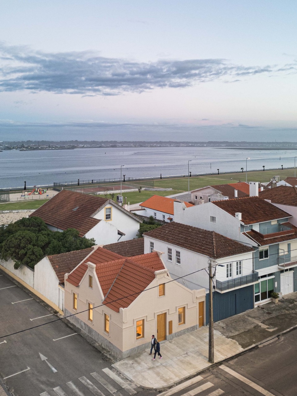 Clara住宅，葡萄牙 / M2 Senos Arquitectos