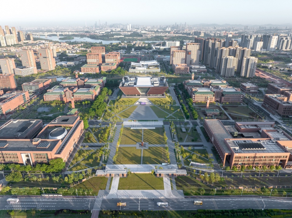 华南理工大学广州国际校区 / 华南理工大学建筑设计研究院有限公司