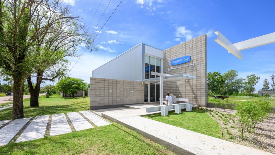 PROMETVA办公楼，阿根廷 / KARLEN + CLEMENTE