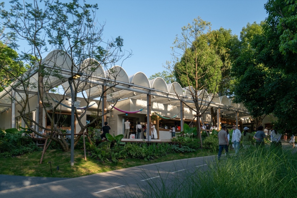 麓湖CPI二期 KOKO MARKET景观设计，成都 / 象界设计机构