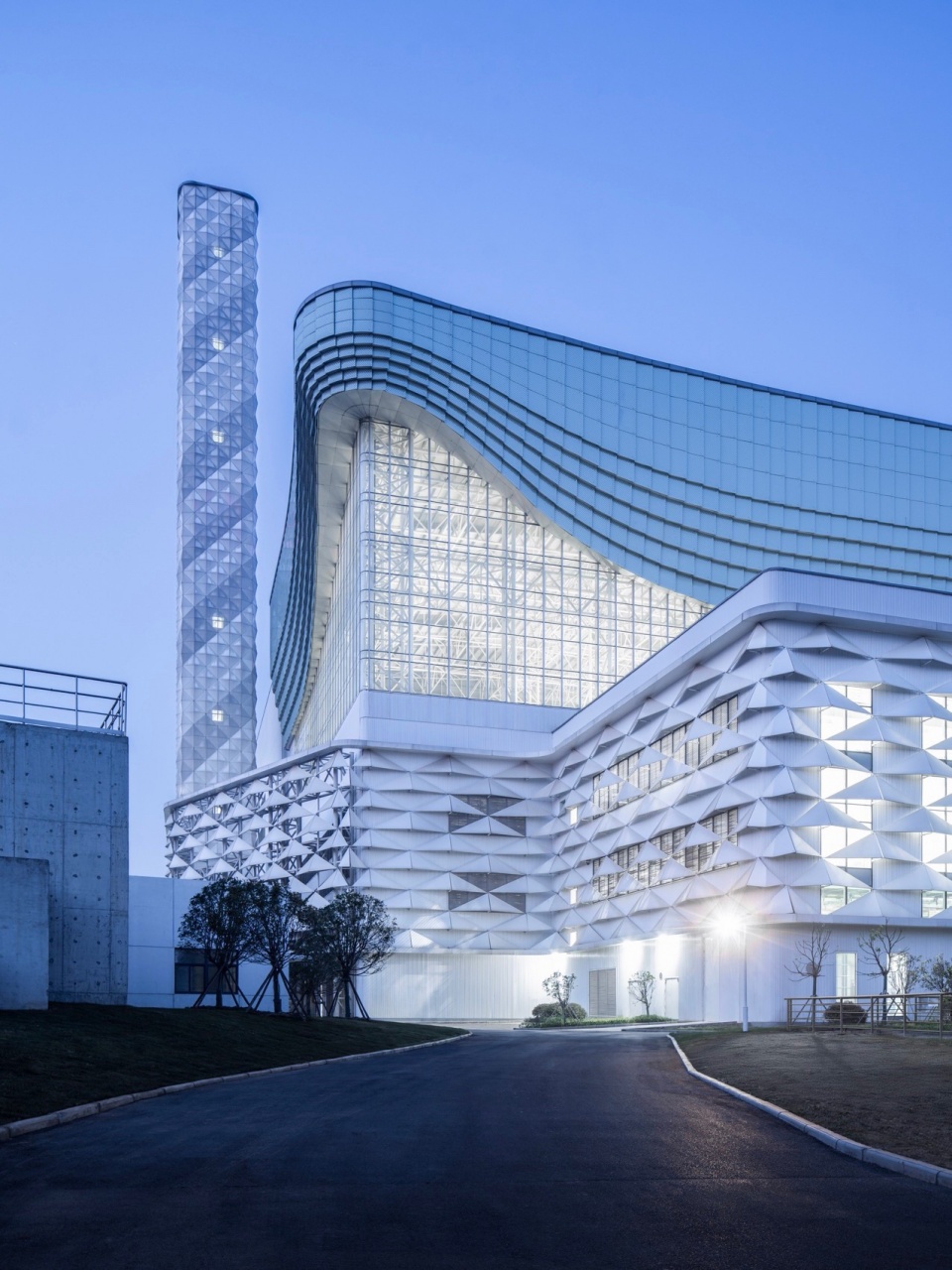 武汉千子山垃圾焚烧发电厂 / UUA建筑师事务所