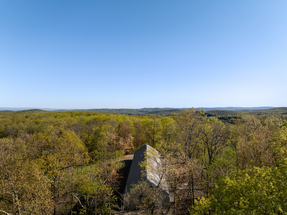 山脊之屋，纽约 / Worrell Yeung