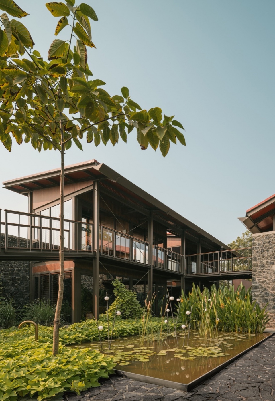 Studio Saransh新办公空间 & “绿洲”,印度 / Studio Saransh