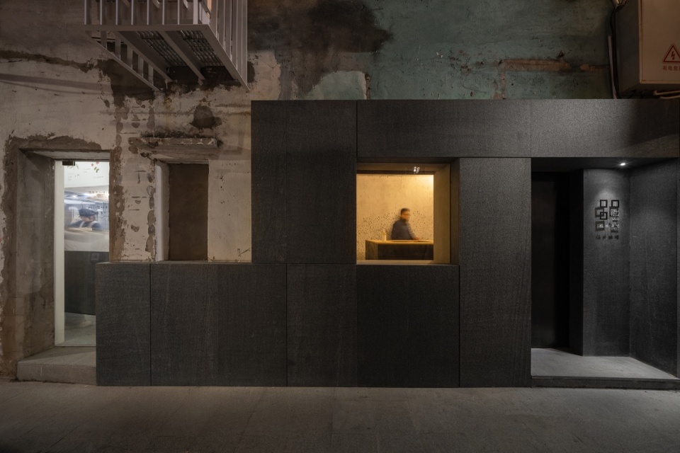 咖喱咖喱+仨井酒吧，浙江温州 / 氹边建筑