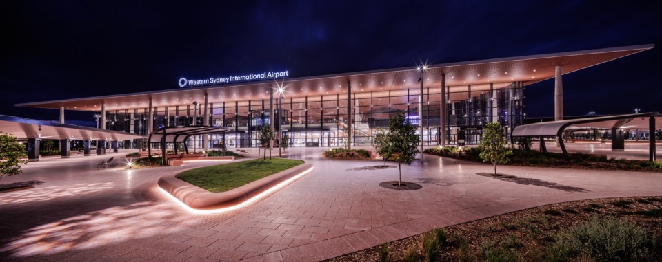 西悉尼国际机场(南希·伯德·沃尔顿机场) / Zaha Hadid Architects + COX Architecture