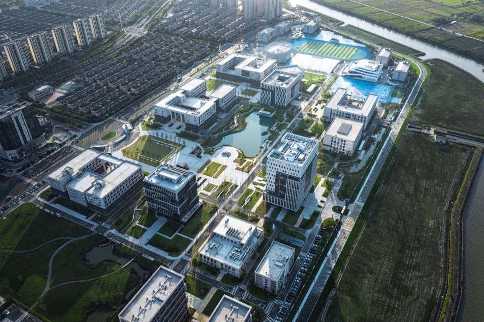 浙江海盐职教中心 / 同济大学建筑设计研究院（集团）有限公司