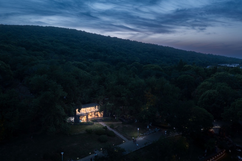 虞山公园文旅配套建筑,常熟 / 平介设计