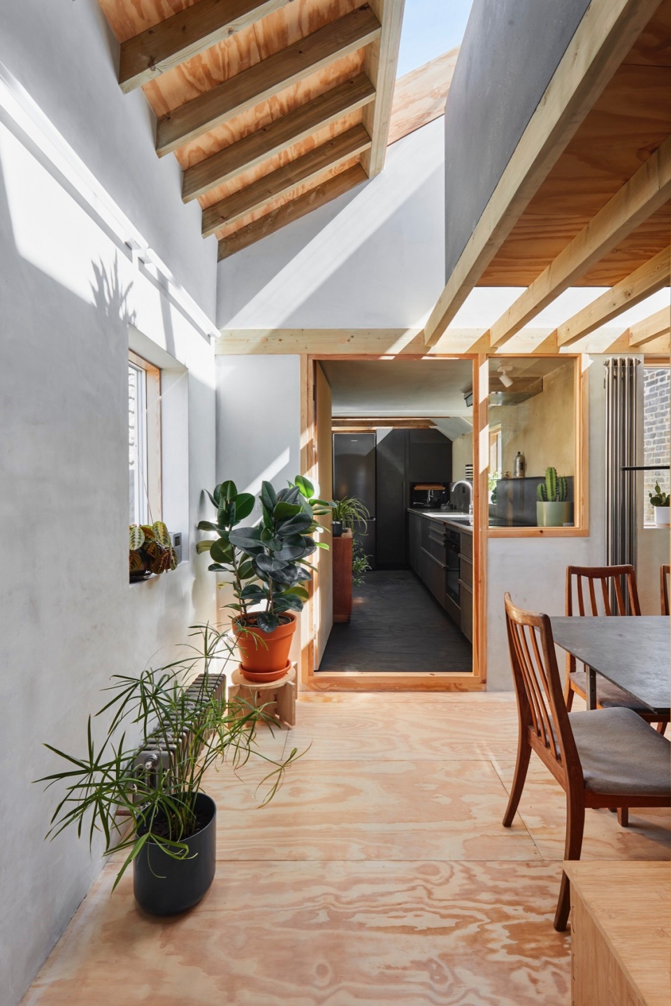 夹层公寓改造，英国 / Office Ten Architecture