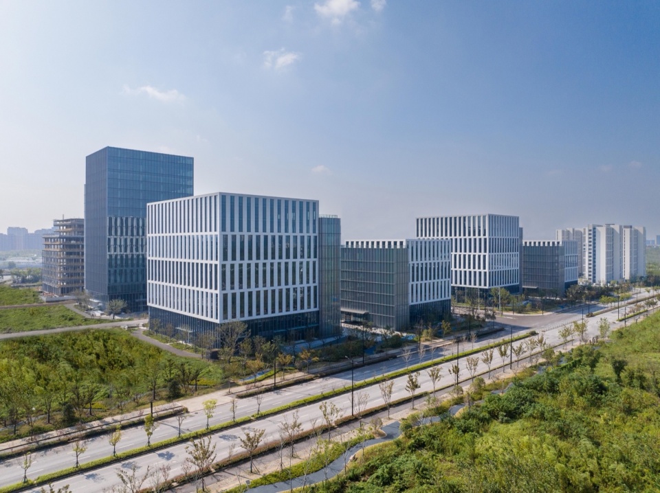 临港集团南大数智绿洲,上海 / Gensler