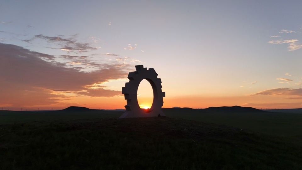 火山天火台艺术装置,锡林浩特 / PLAT ASIA