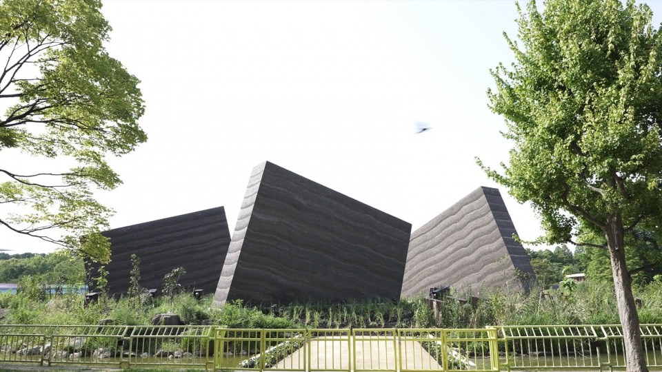 风中耗散之鸟雕塑 / teamLab