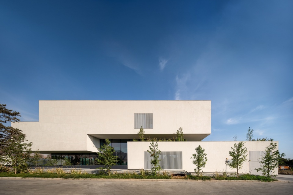 RAHYAFT办公大楼，伊朗 / NOIR OFFICE