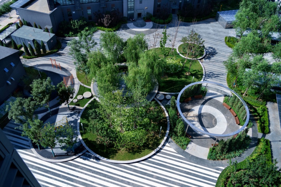 北京台湖城市之光 / BAM百安木