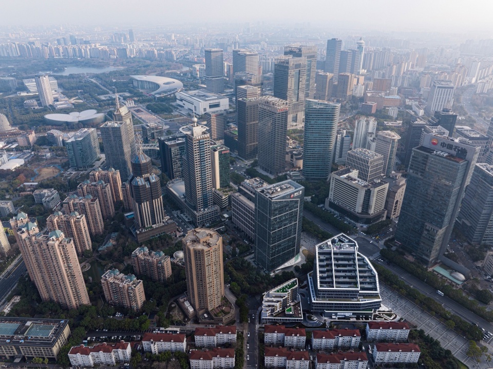 上海陆家嘴越凌大厦 / 上海天华建筑设计有限公司