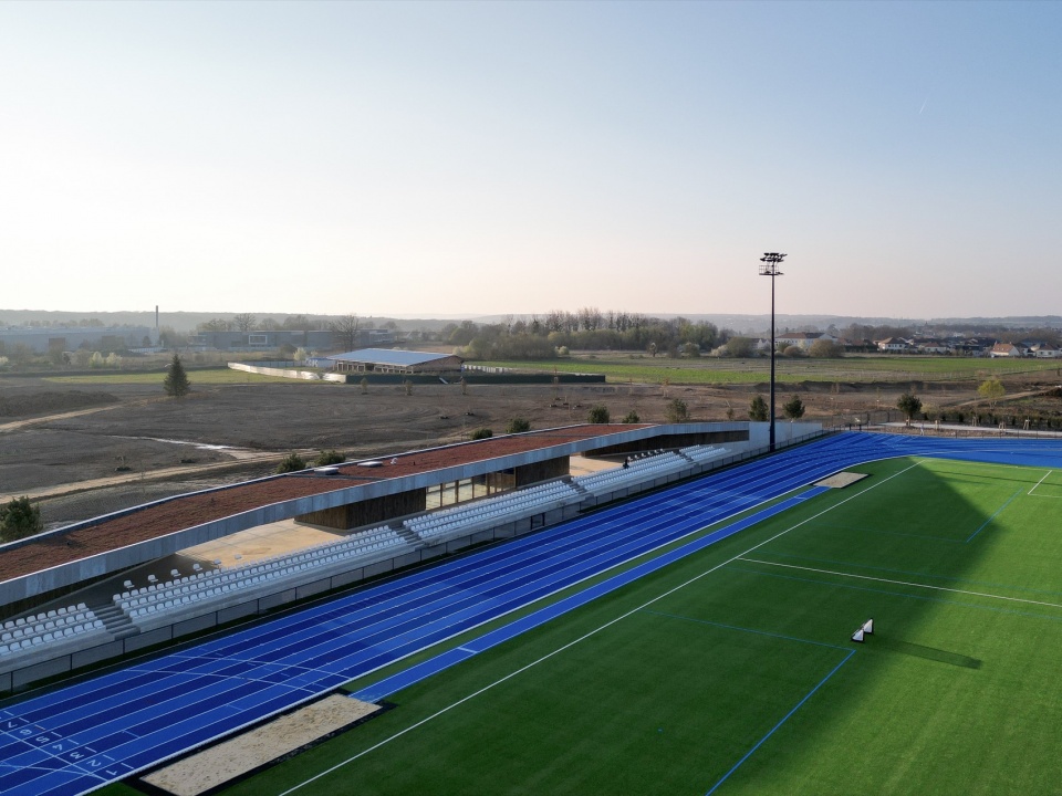 Montévrain体育场，法国 / OLGGA Architects