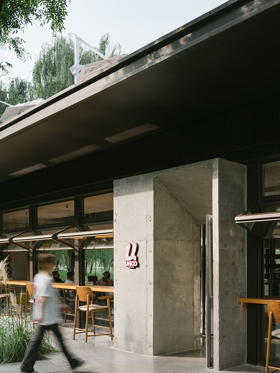 西安曲江南湖UNICO：留一扇窗 / 郭莘空间设计