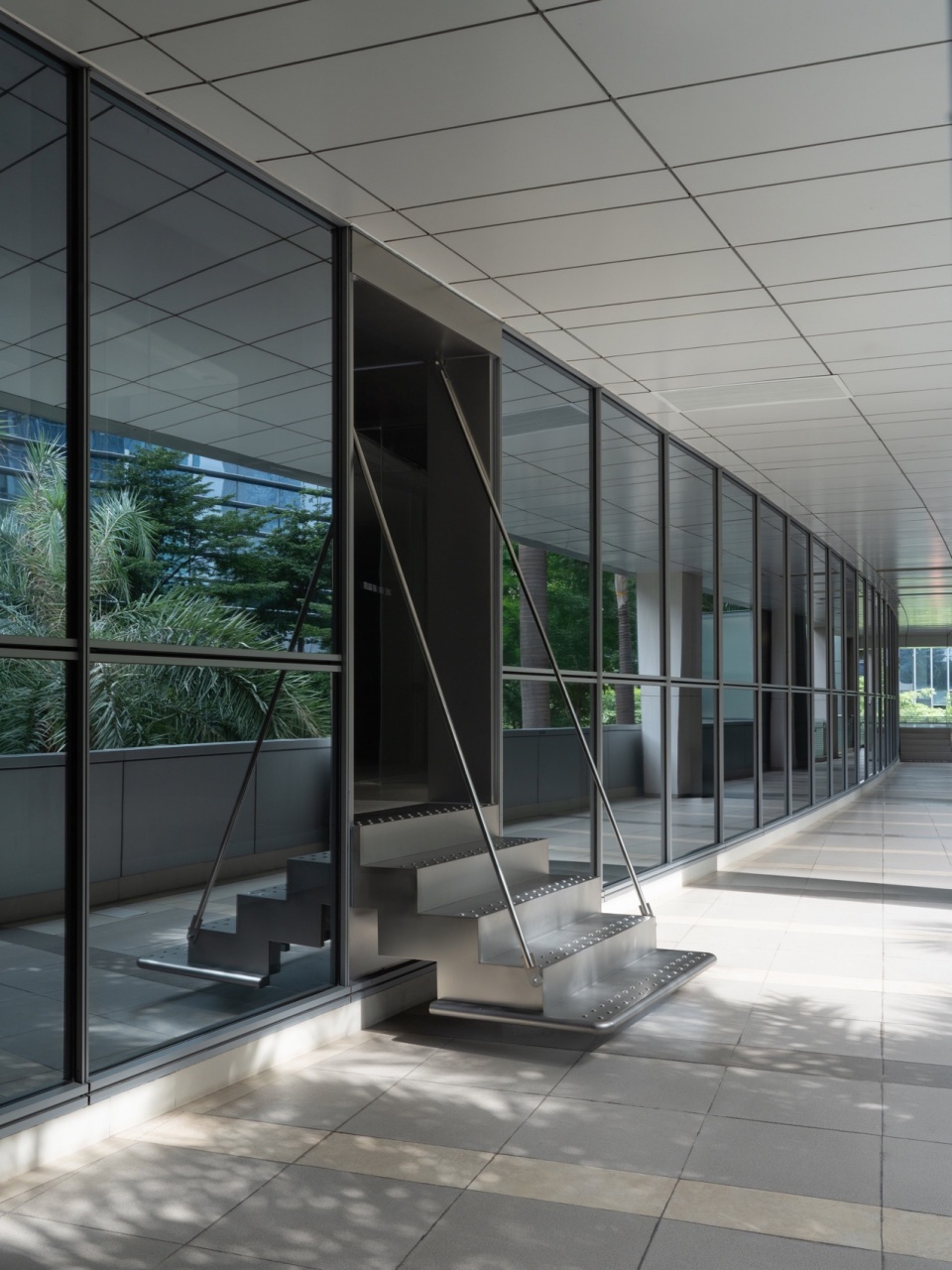 LAKE RIPPLE咖啡及艺术空间，深圳 / Atelier 2M2