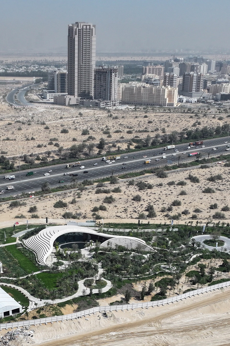 Ghaf Woods体验中心，迪拜 / aoe事建组