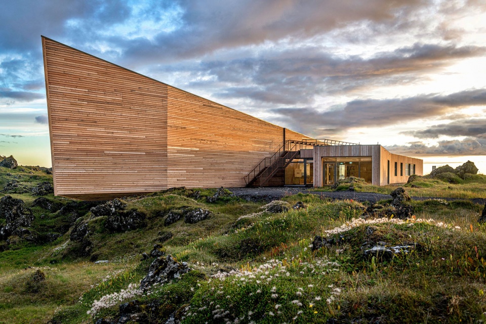 Snæfellsjökull国家公园游客中心，冰岛 / Arkis Architects