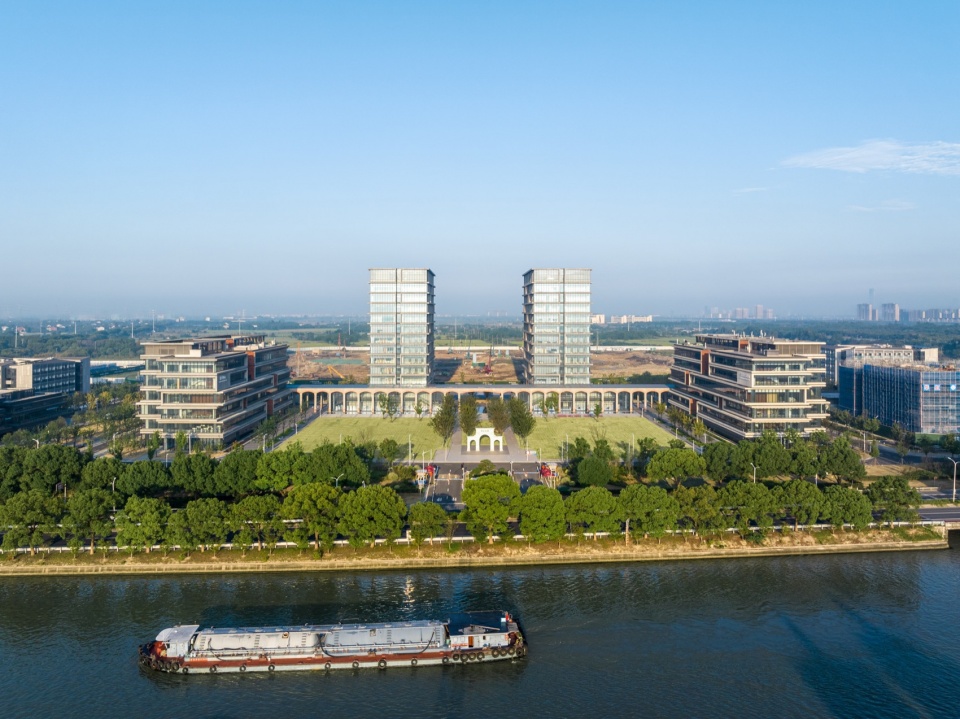 苏州大学未来校区Ⅰ期规划 / 日建设计