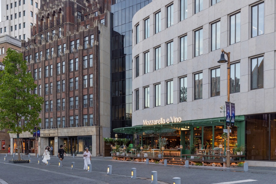 Mozzarella e Vino外滩源店，上海 / 朴开⼗向设计事务所