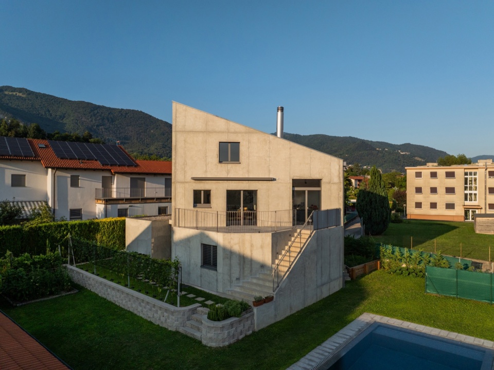 瑞士屋XL,瑞士 / Davide Macullo Architects