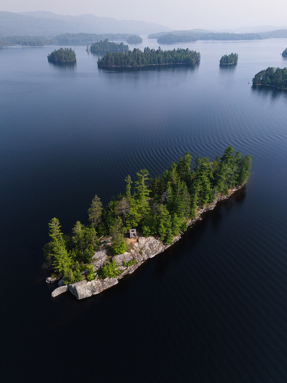 Faire le vide公共艺术装置,加拿大 / Luca Fortin + Atelier mock/up