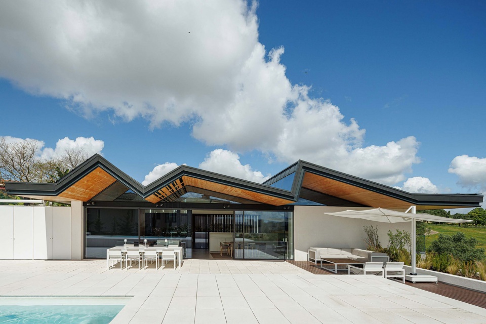 里斯本Alcoutins住宅,葡萄牙 / Paulo Martins Arquitectura e Design