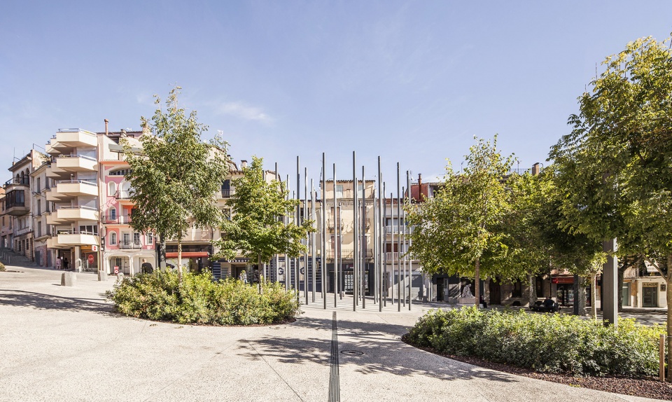 EL FIRAL D’OLOT大道城市更新，西班牙 / Anna Eugeni Bach