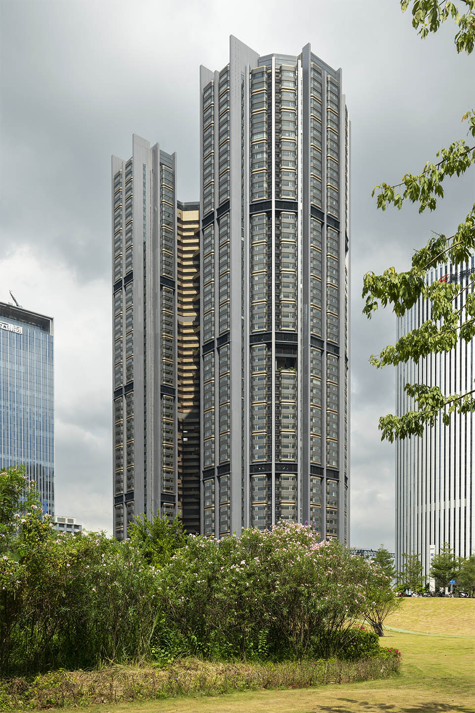 前海珑湾国际人才公寓，深圳 / Foster + Partners
