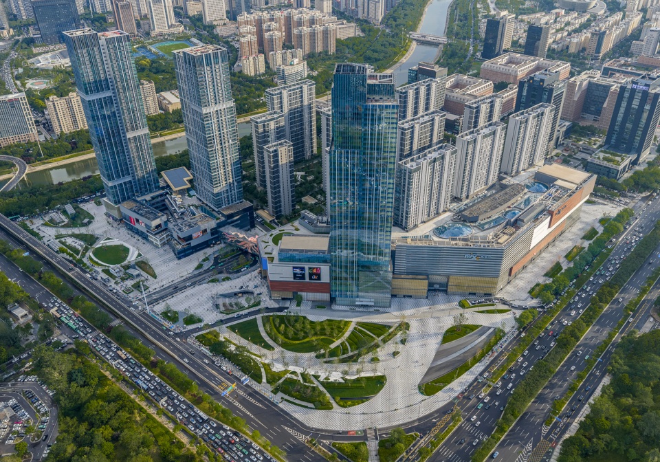 郑东万象城景观设计，郑州 / PLAND博度景观设计