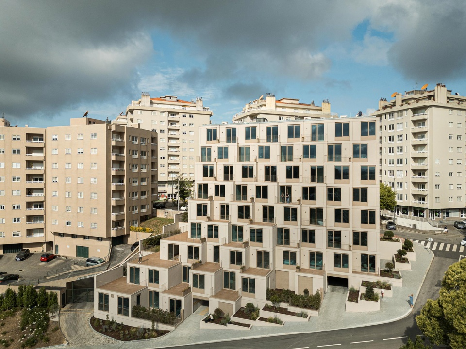 Macau Valle公寓，葡萄牙 / Hori-zonte