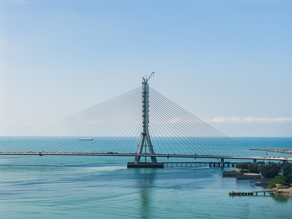 淡江大桥，中国台湾 / Zaha Hadid Architects