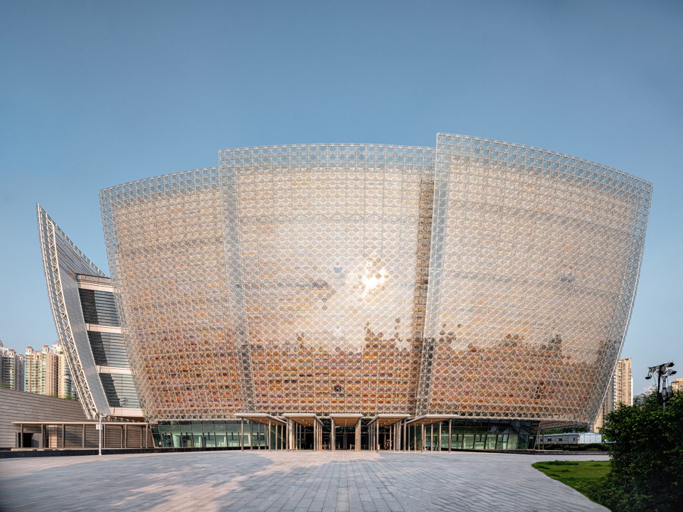 广州美术馆，广东 / 德国赫尔佐格与合伙人建筑设计事务所 + 华南理工大学 + 广东省建筑设计研究院集团股份有限公司