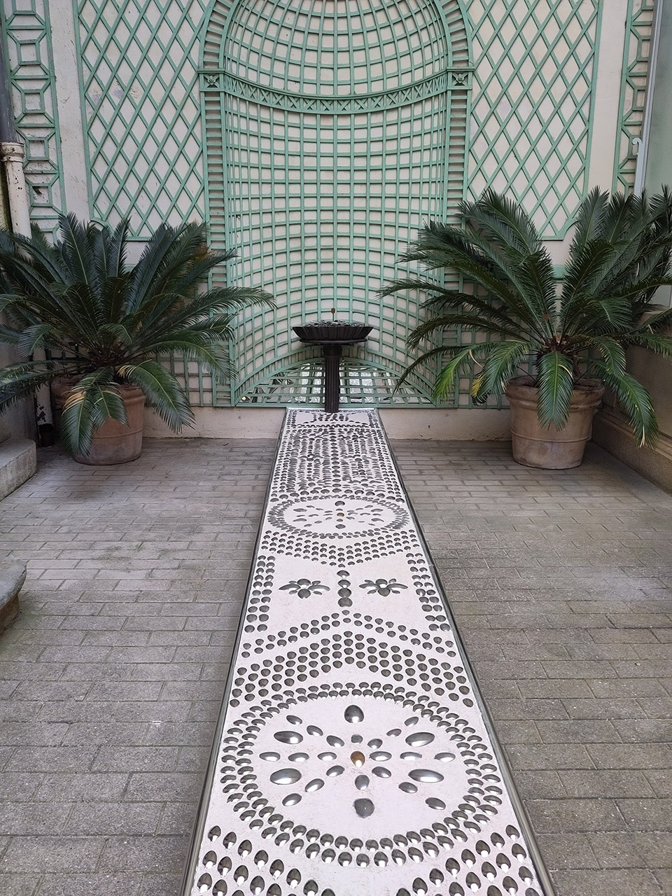 金属勺子铺道，法国 / Collectif Œuvrer