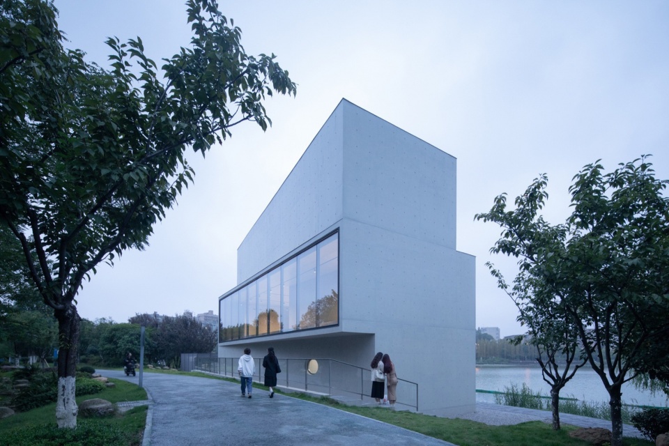 镜像,湖南长沙 / 地方工作室 + 湖南大学设计研究院有限公司