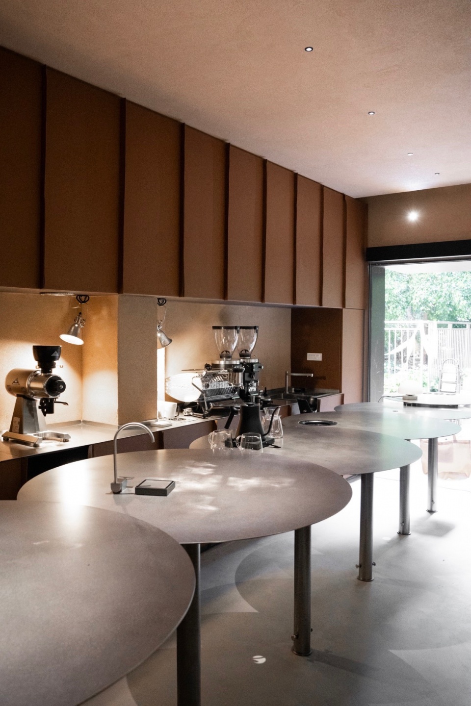 Lilizi Coffee，广东广州 / 0321STUDIO