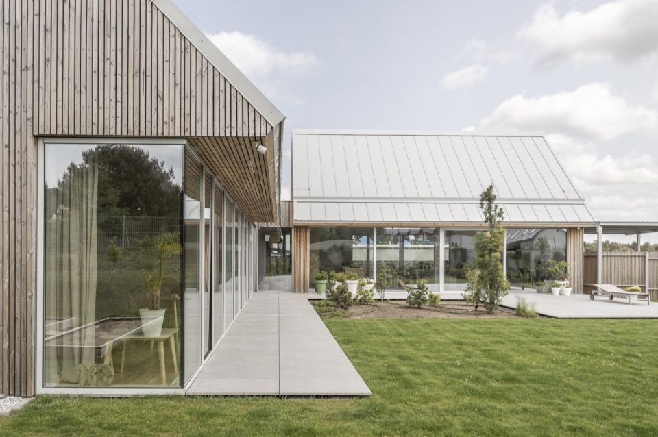 Jastrzębia Góra之家，波兰 /  Archmondo