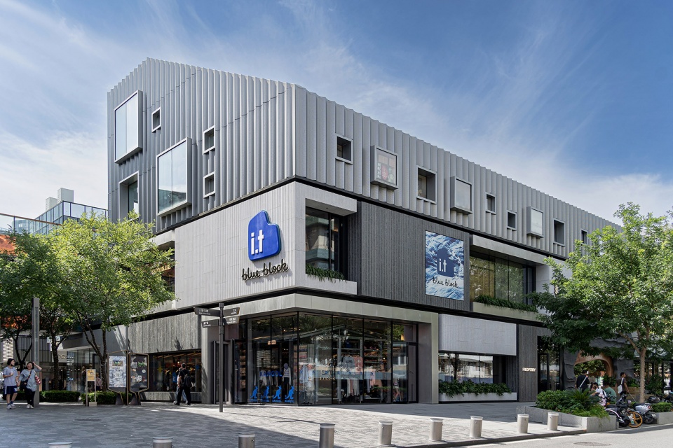 三里屯太古里沿街建筑幕墙与公共空间更新，北京 / moss.architects