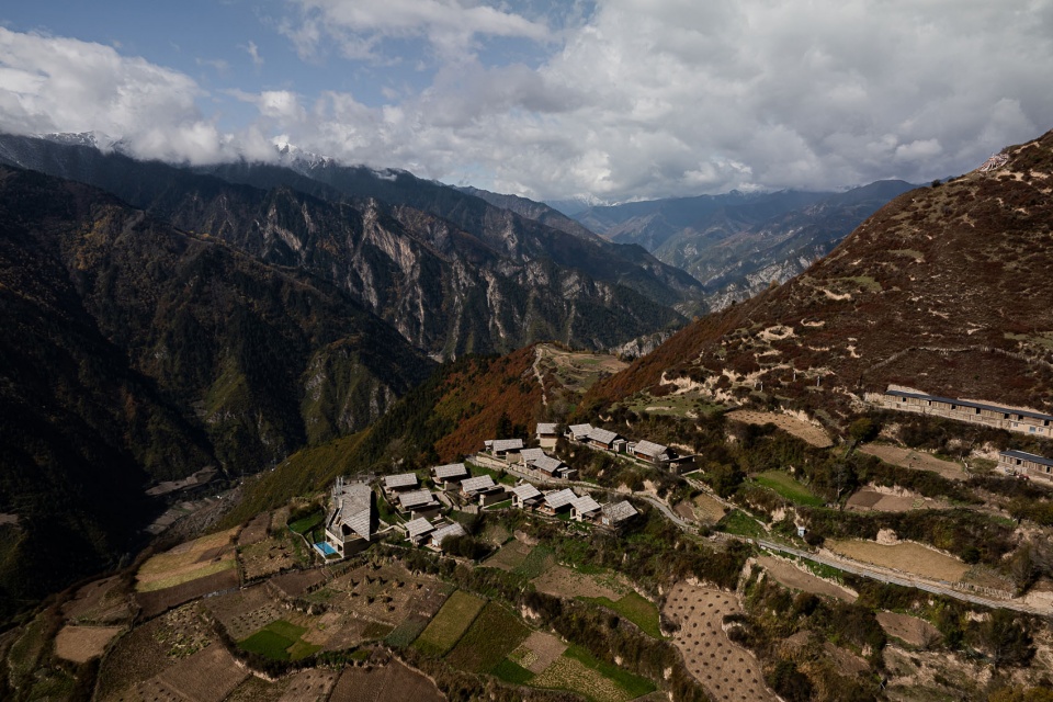 咏归川九寨度假酒店，九寨沟 / 杭州偲所设计 + 杭州澜廷设计