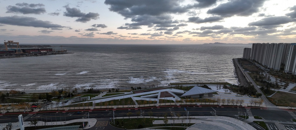 烟台八角湾游客服务中心,山东 / 大椽设计