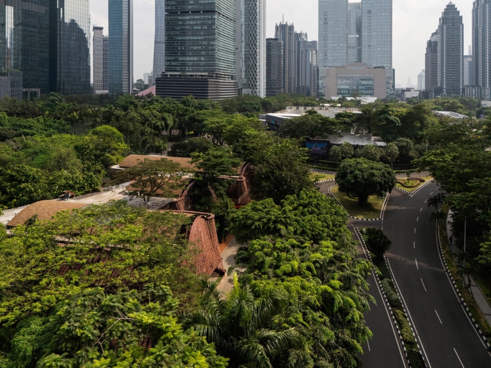 格栅创意花园，印度尼西亚 / RAD+ar